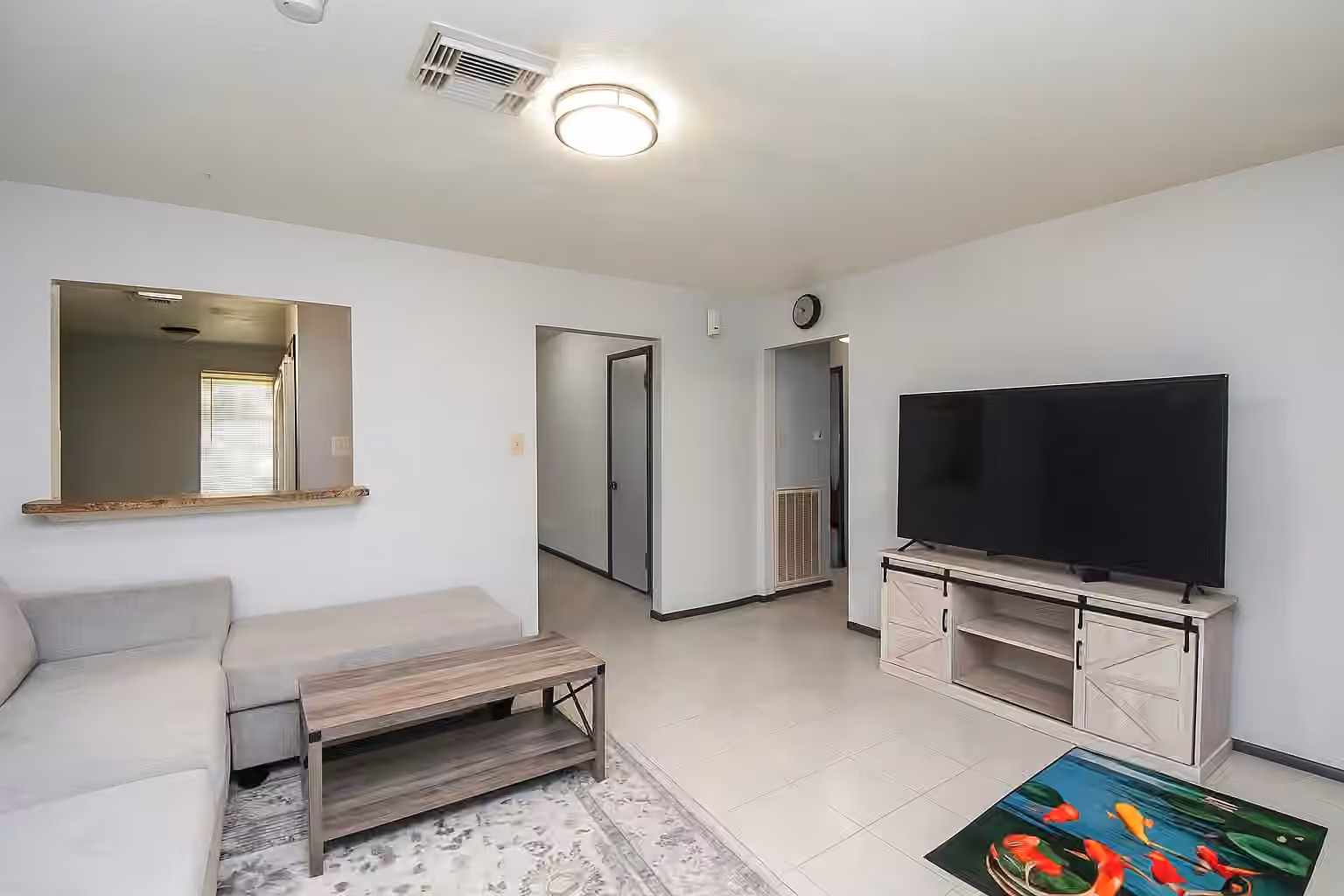 Photo 4 of 12469 Sharpview Drive 2469, Houston, TX