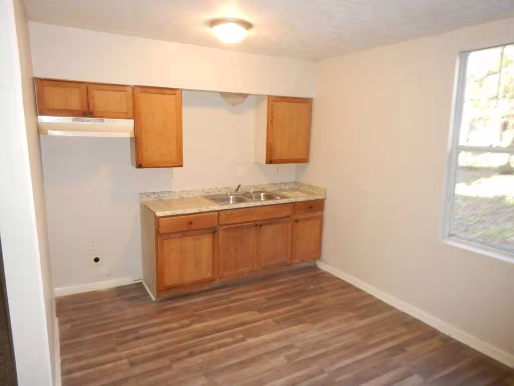 Photo 6 of 10110 Rosehaven Drive, Houston, TX