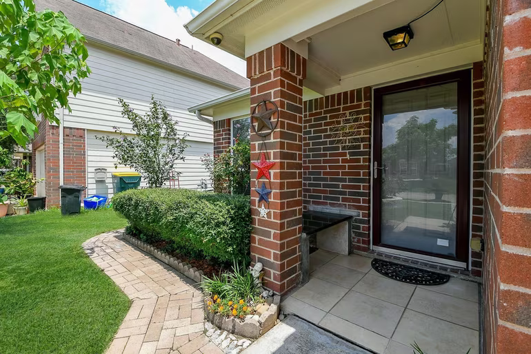 Photo 5 of 5818 Turmeric Drive, Baytown, TX