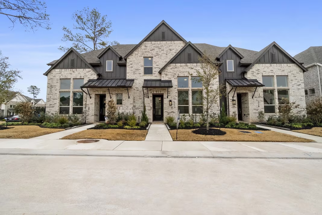 Photo of 332 Fields Lane, Montgomery, TX 77316