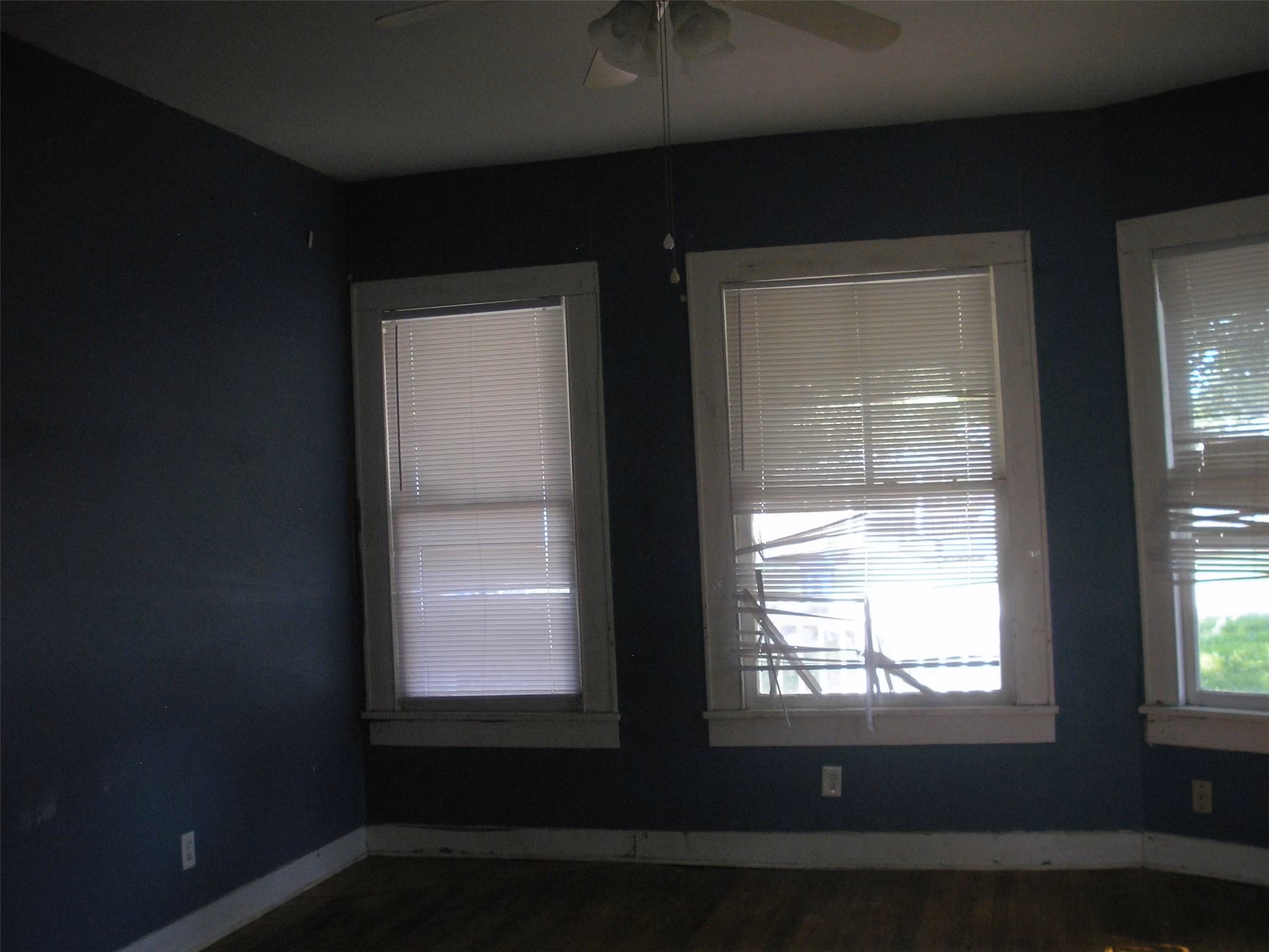 Photo 3 of 217 3rd Avenue N, Texas City, TX