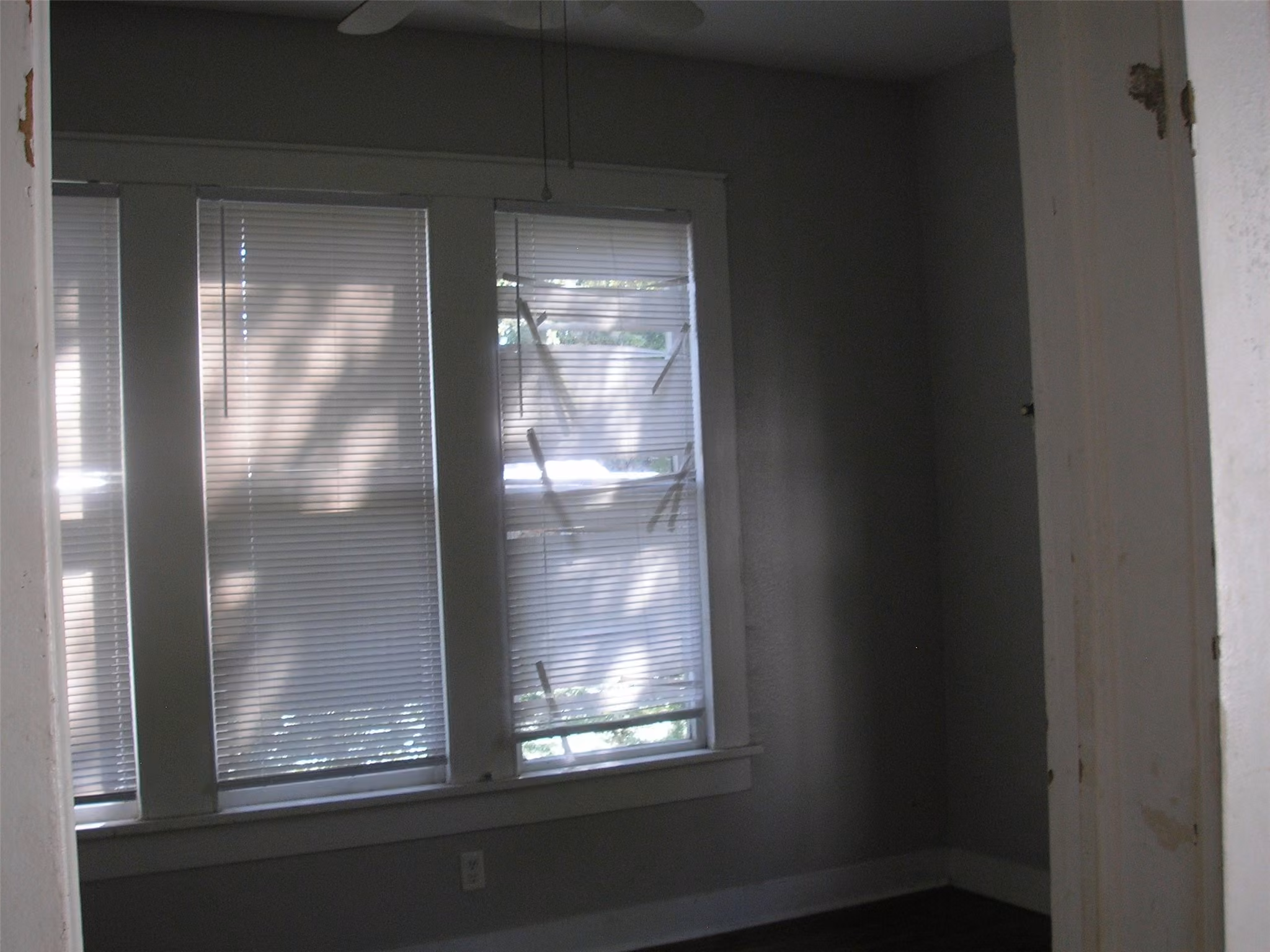 Photo 7 of 217 3rd Avenue N, Texas City, TX