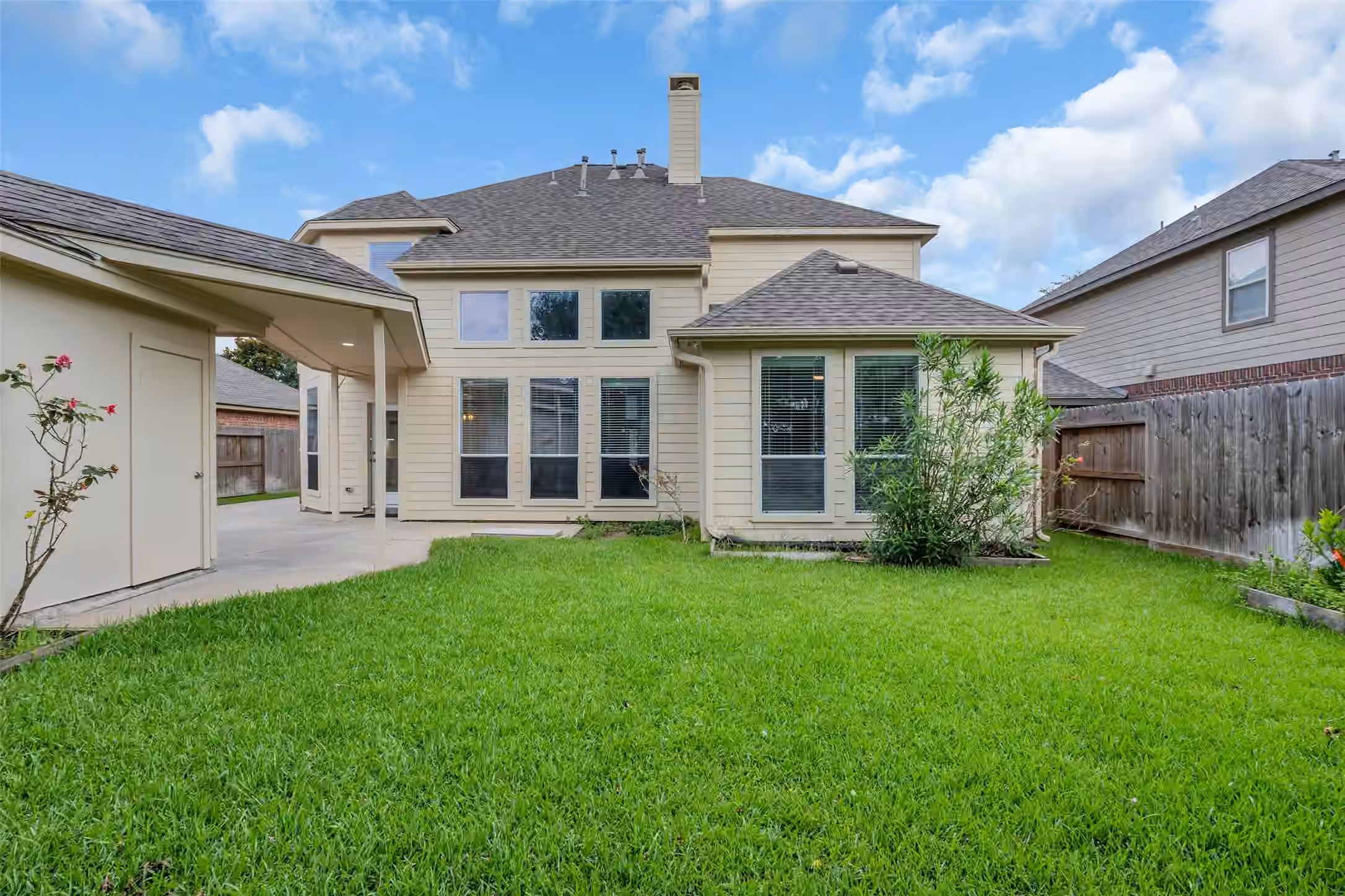 Photo 5 of 10626 Cortland Ridge Lane, Cypress, TX