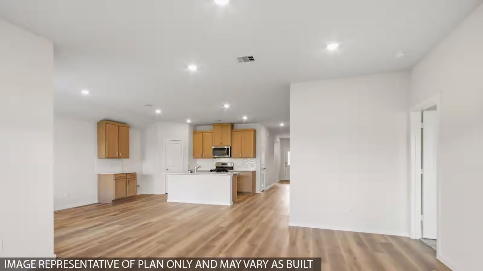 Photo 4 of 8930 Phoebe Bend Drive, Montgomery, TX