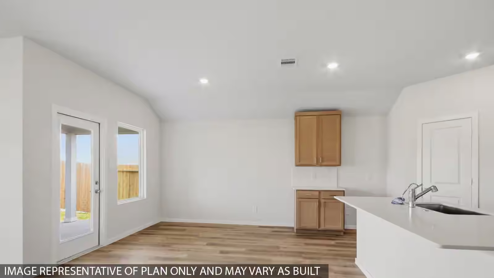 Photo 7 of 8930 Phoebe Bend Drive, Montgomery, TX