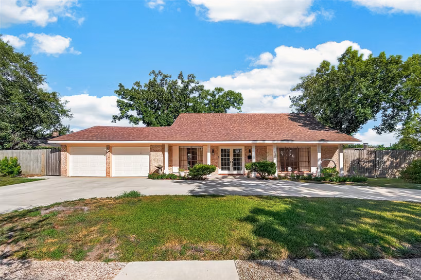 Photo of 6710 Burning Tree Drive, Houston, TX