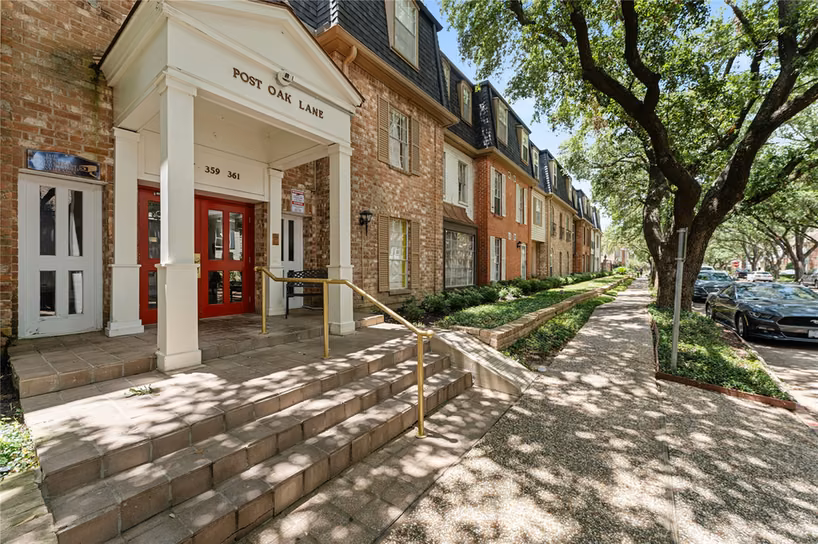 Photo of 359 N Post Oak Lane 127, Houston, TX