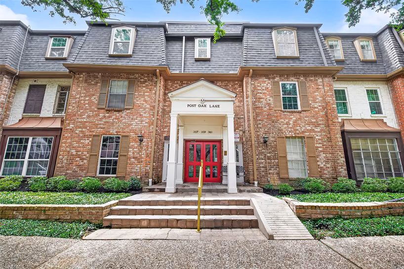 Photo 2 of 359 N Post Oak Lane 127, Houston, TX