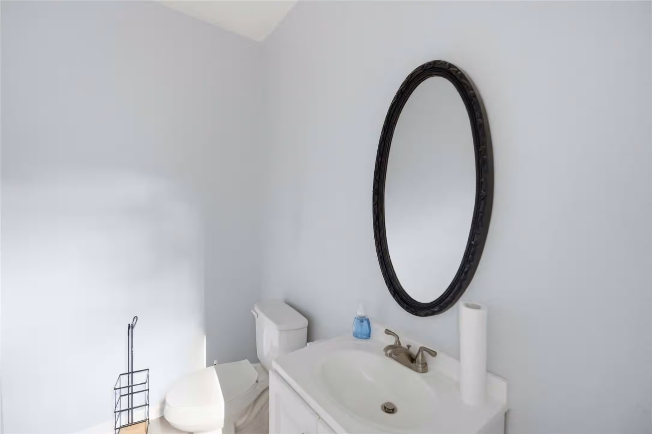 Photo 5 of 7315 Starbridge Drive, Houston, TX