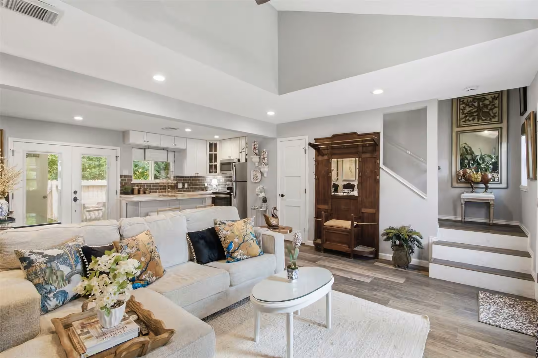 Photo 2 of 772 Worthshire Street 3, Houston, TX