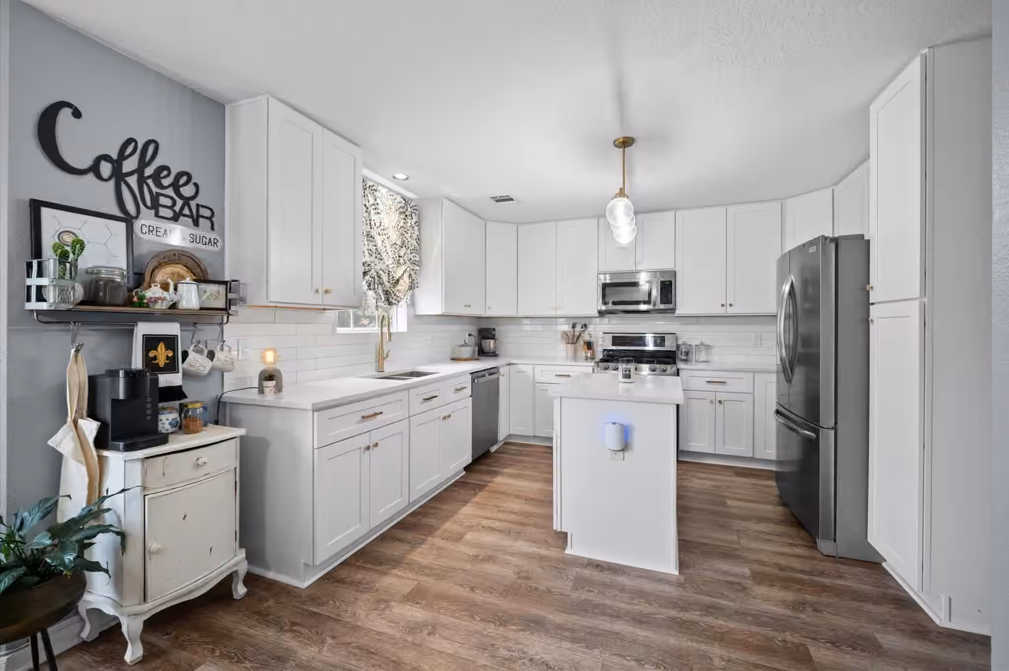 Photo of 11906 Helene Court, Pinehurst, TX
