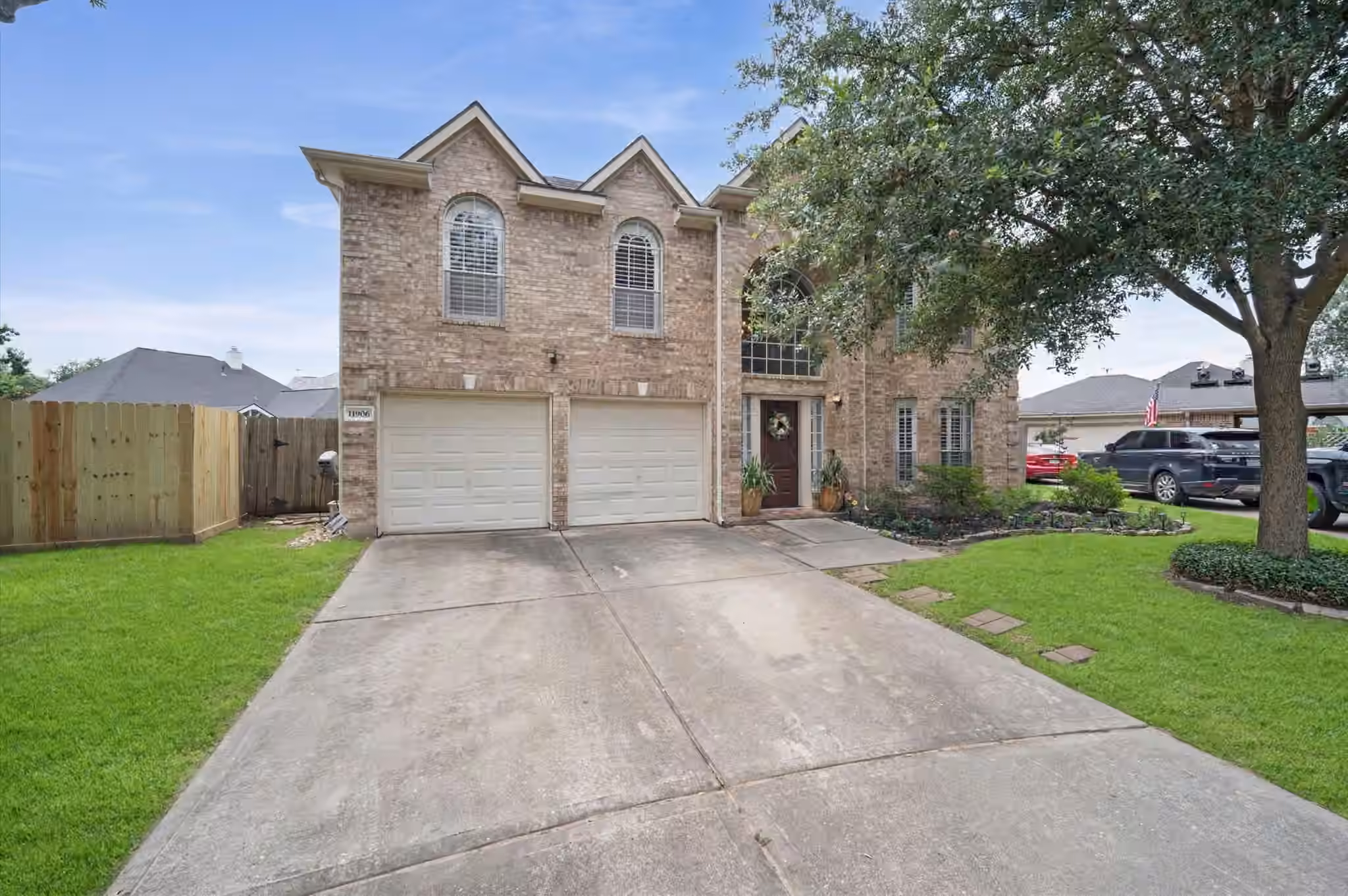 Photo 3 of 11906 Helene Court, Pinehurst, TX