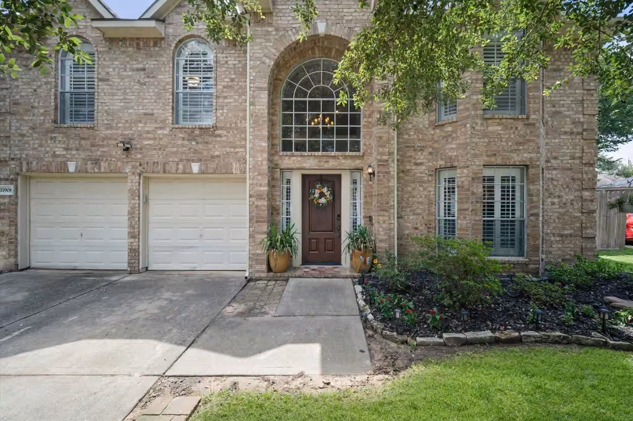 Photo 4 of 11906 Helene Court, Pinehurst, TX