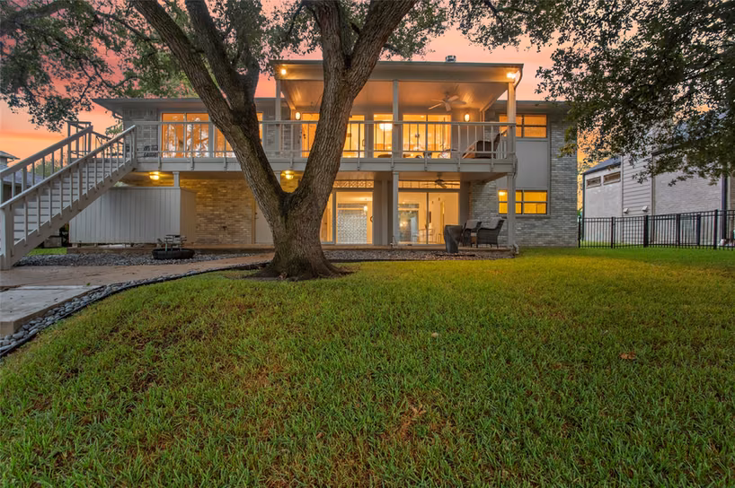Photo of 67 Harbor Lane, Kemah, TX