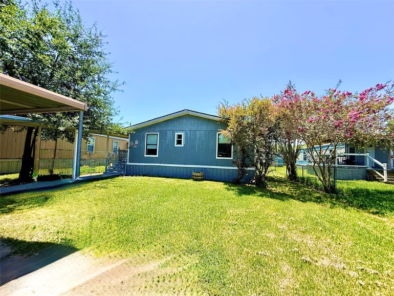 Photo 2 of 1014 Tealway Drive, Pasadena, TX