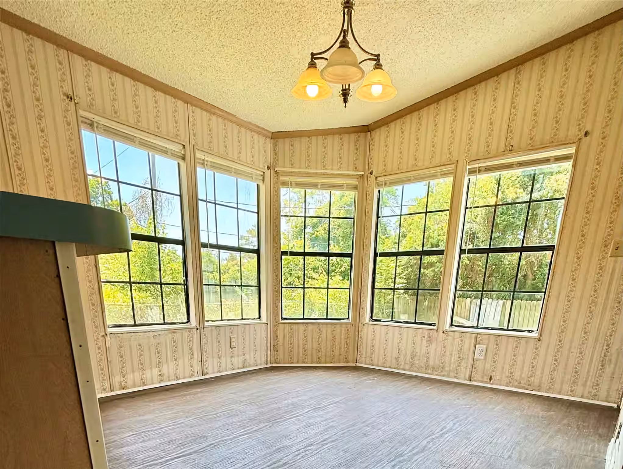 Photo 3 of 1014 Tealway Drive, Pasadena, TX