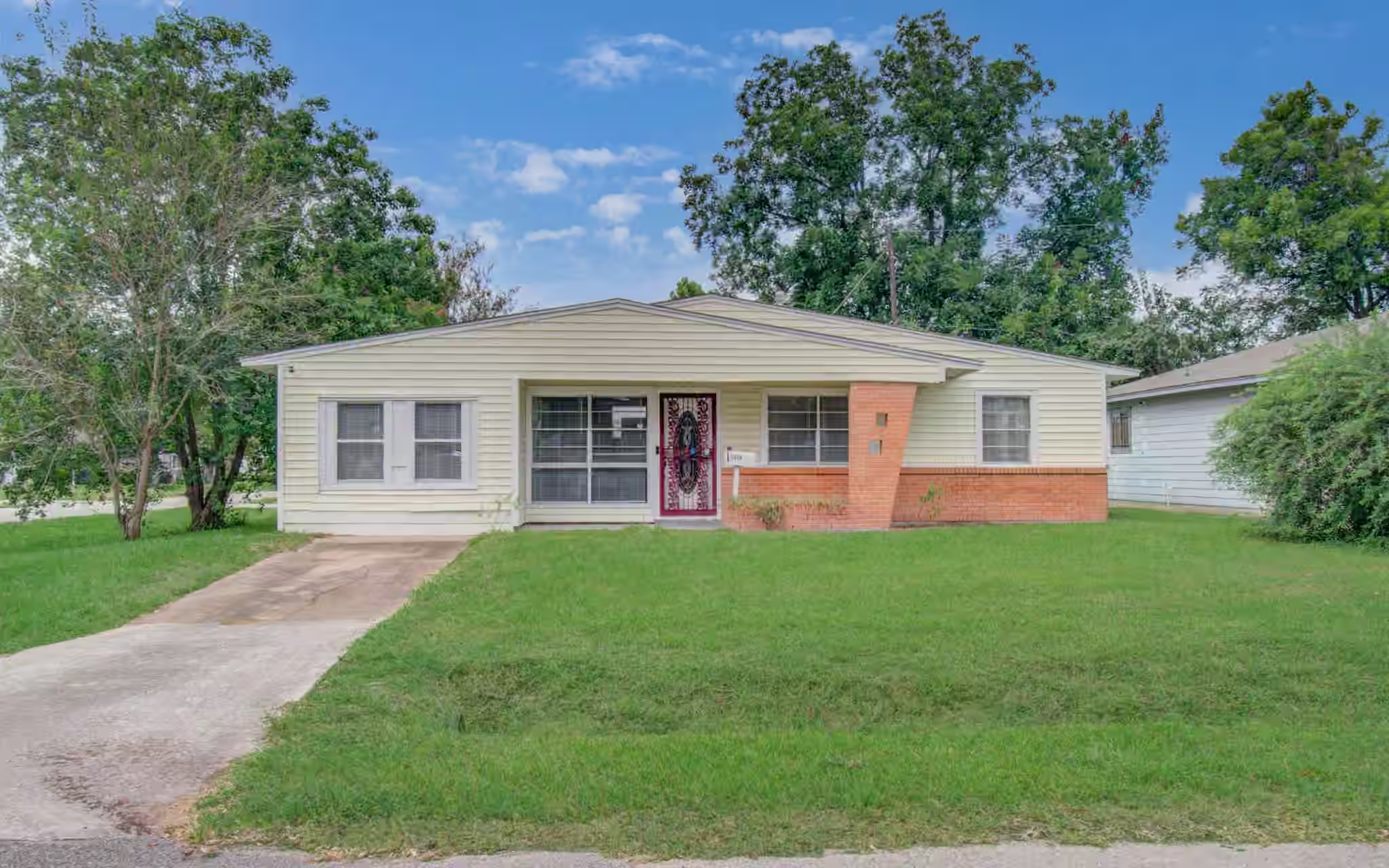 Photo of 3326 Proswimmer Street, Houston, TX 77088