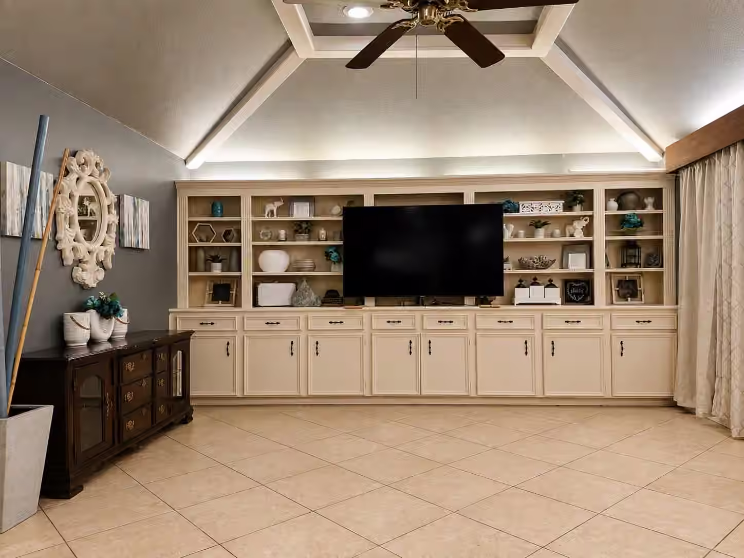 Photo 3 of 12027 Paradise Valley Drive, Houston, TX