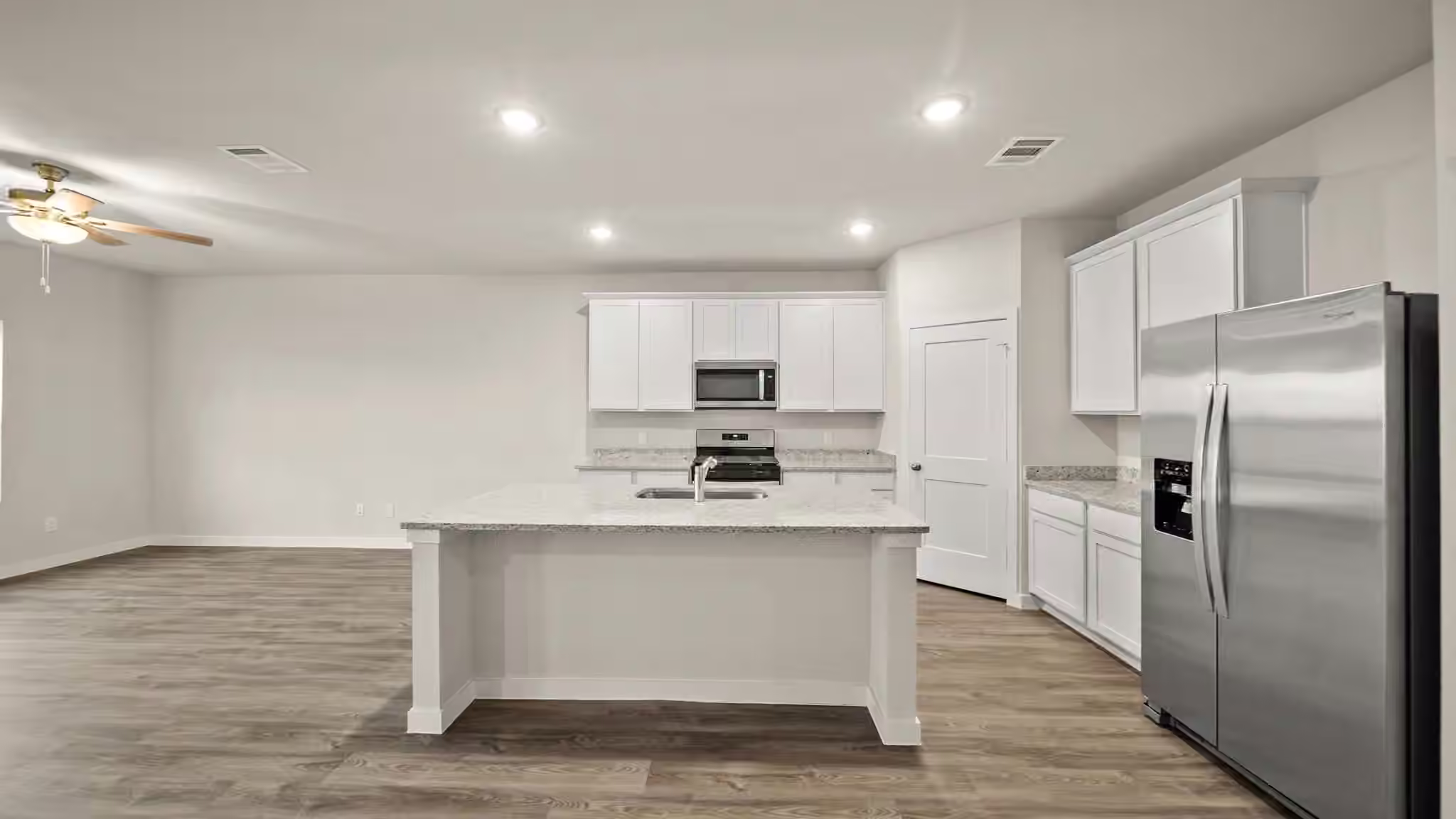 Photo 6 of 24895 Hazel Cove Way, Montgomery, TX