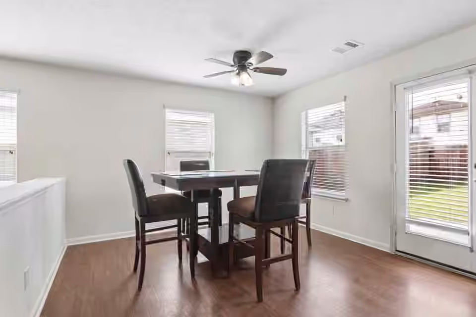Photo 6 of 2702 Skyview Knoll Court, Houston, TX