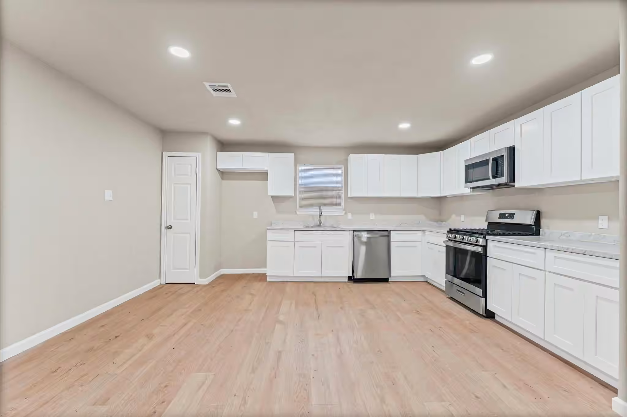 Photo 6 of 3626 Sparrow Street, Houston, TX
