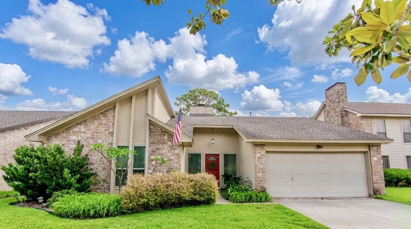 Photo of 3119 Shawnee Drive, Sugar Land, TX 77479