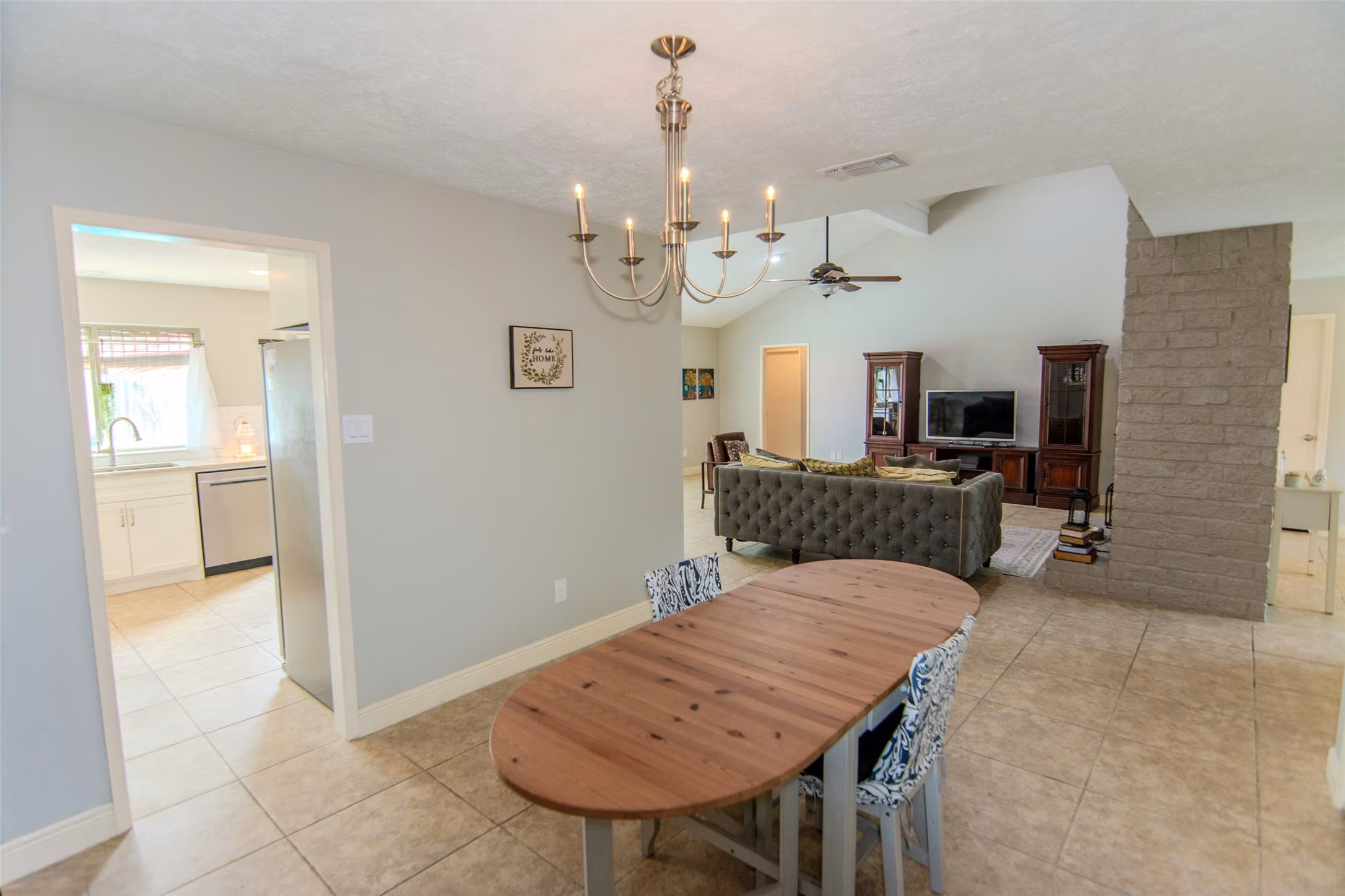 Photo 6 of 3119 Shawnee Drive, Sugar Land, TX