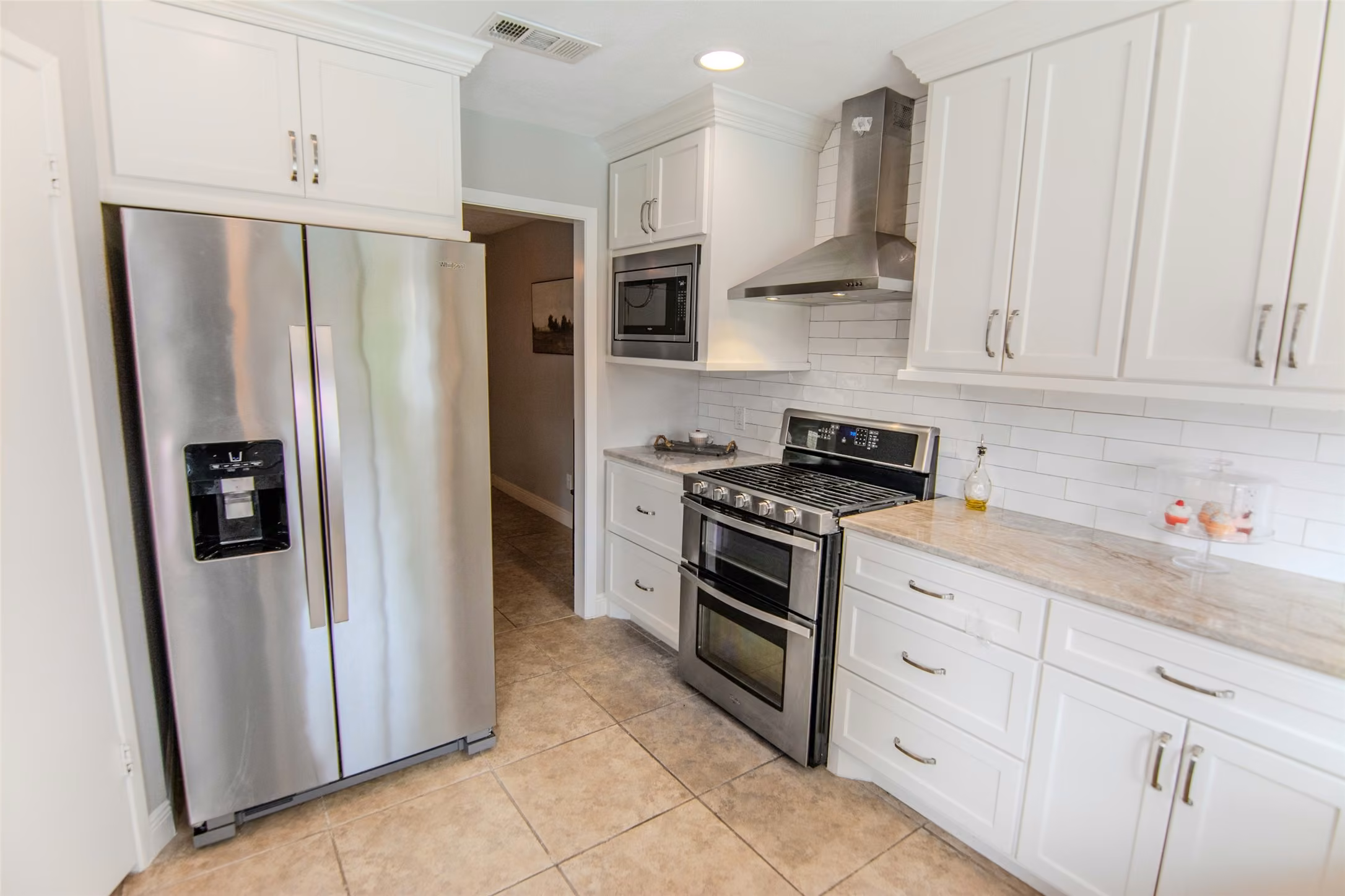 Photo 7 of 3119 Shawnee Drive, Sugar Land, TX