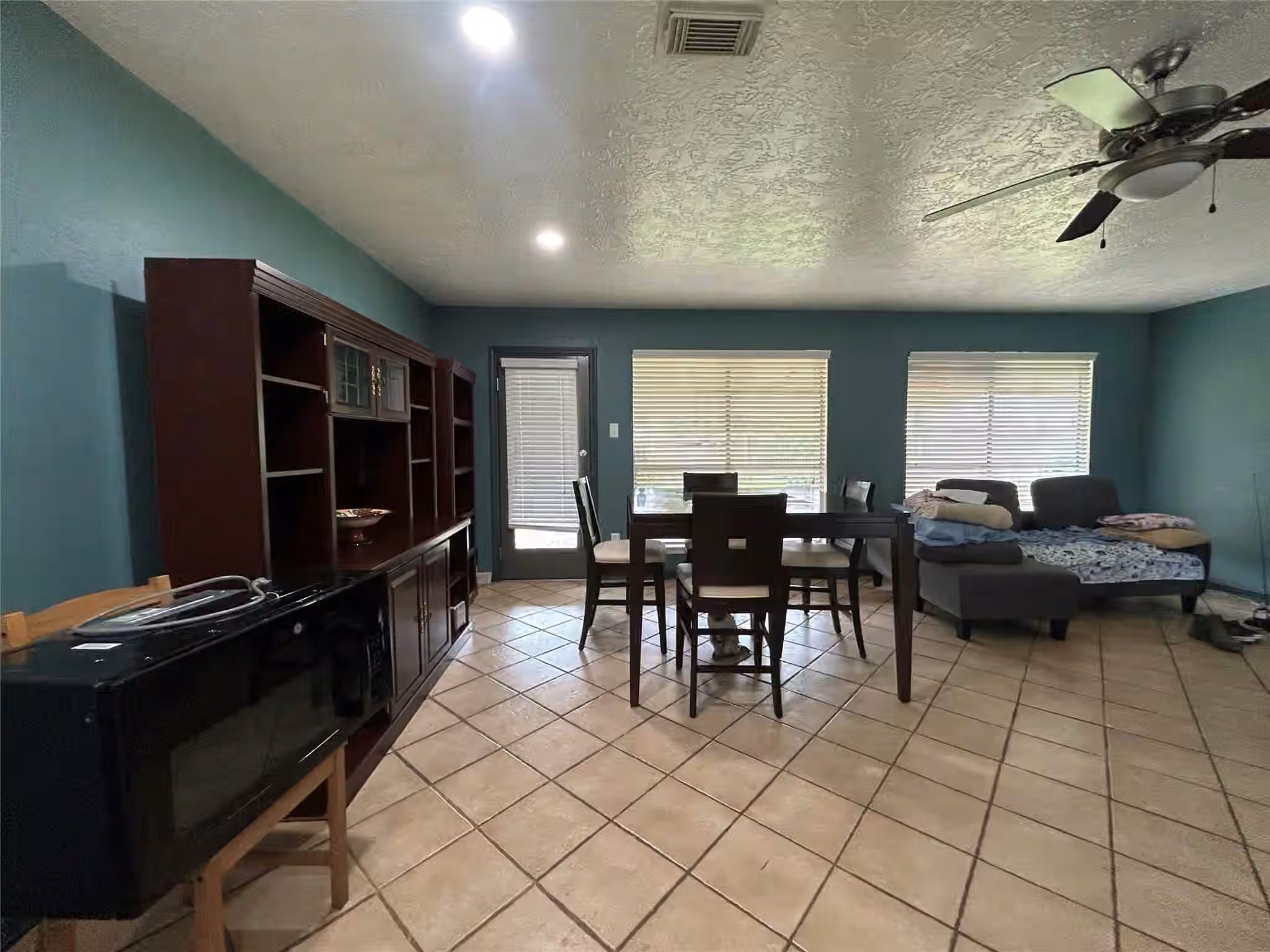 Photo 4 of 17311 Heritage Bay Drive, Webster, TX