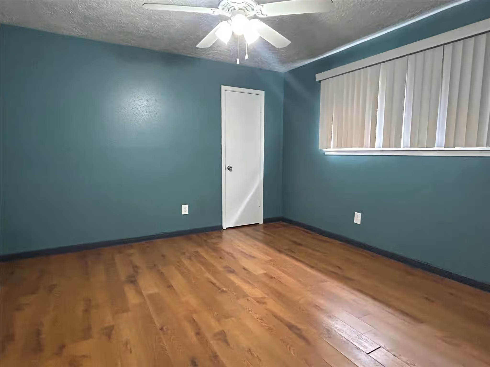 Photo 7 of 17311 Heritage Bay Drive, Webster, TX