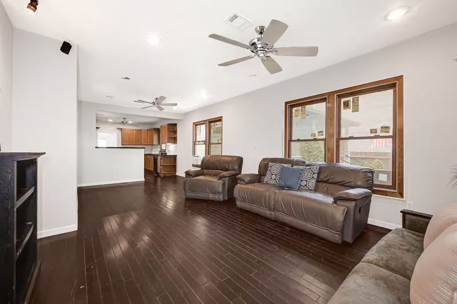 Photo 2 of 714 Waverly Street, Houston, TX