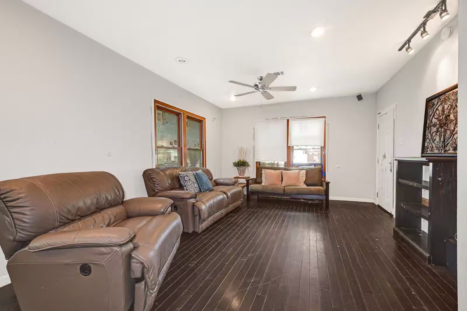 Photo 3 of 714 Waverly Street, Houston, TX