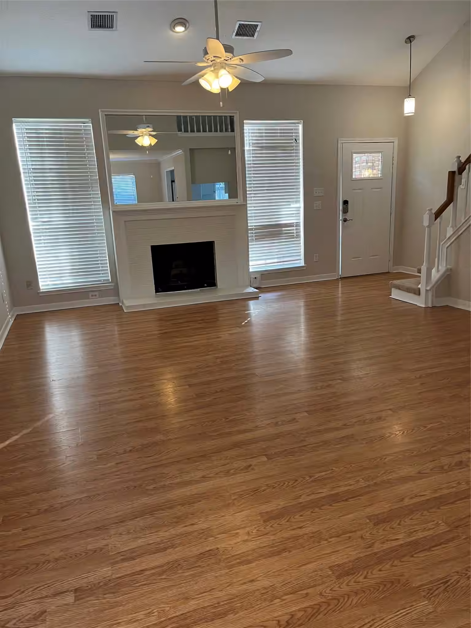 Photo 5 of 14507 Sun Harbor Drive, Houston, TX