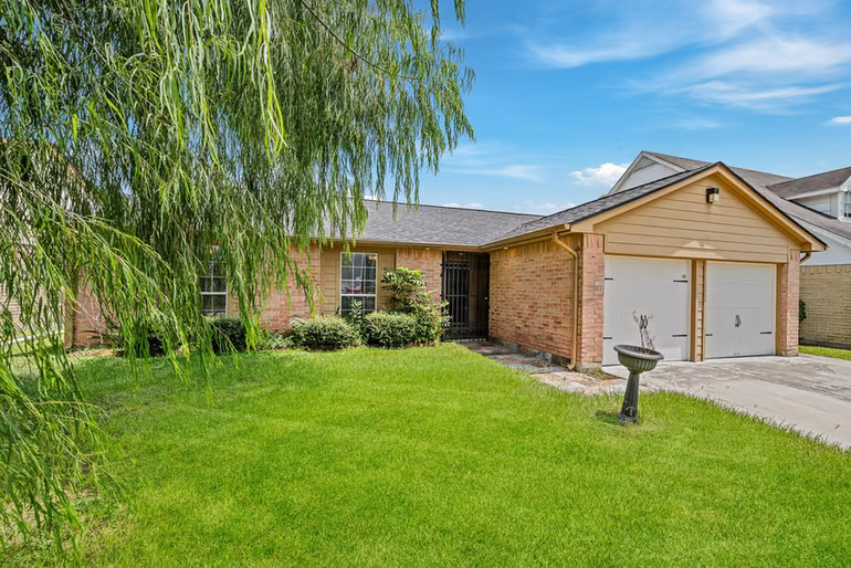 Photo 3 of 11414 Chelsea Walk Drive, Houston, TX