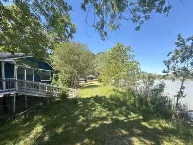 Photo 5 of 1861 County Road 1333, Liberty, TX