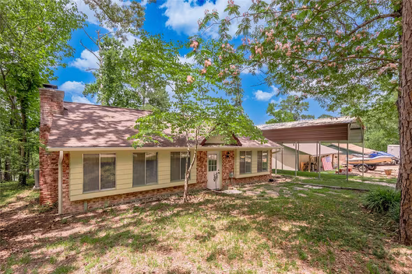 Photo 5 of 109 Hill Top Road, Huntsville, TX