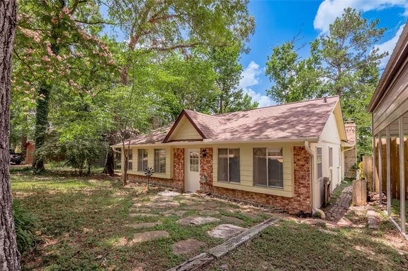 Photo 6 of 109 Hill Top Road, Huntsville, TX