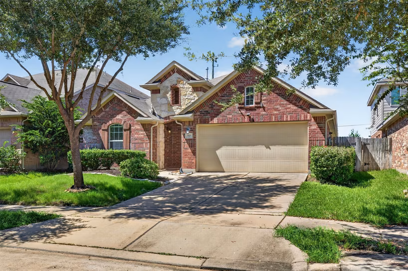 Photo 3 of 7011 Stevenson Drive, Missouri City, TX