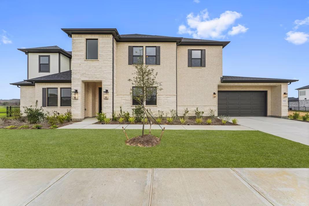 Photo 2 of 9318 Trimble Landing Drive, Tomball, TX