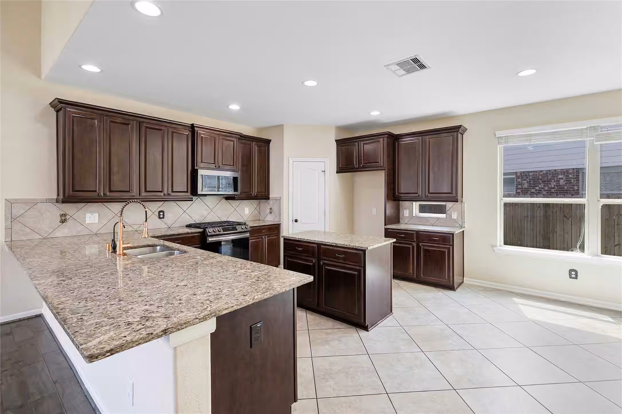 Photo of 17206 Upper Ridge Lane, Humble, TX 77346
