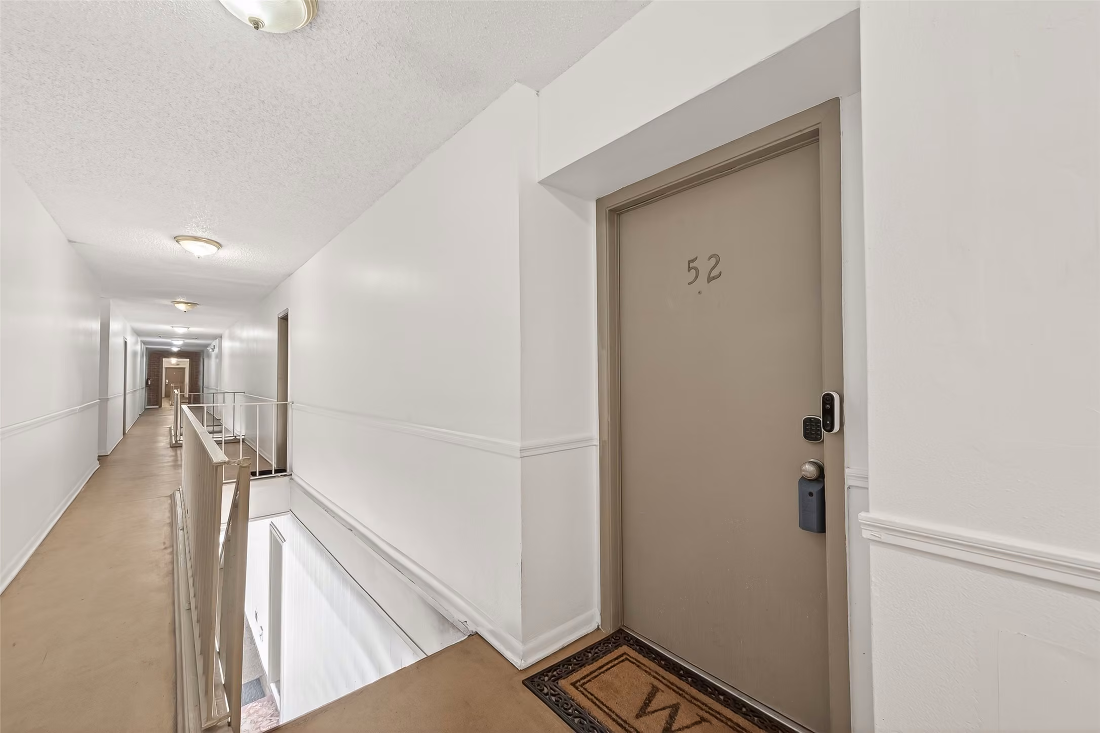 Photo 6 of 2822 Briarhurst Drive 52, Houston, TX