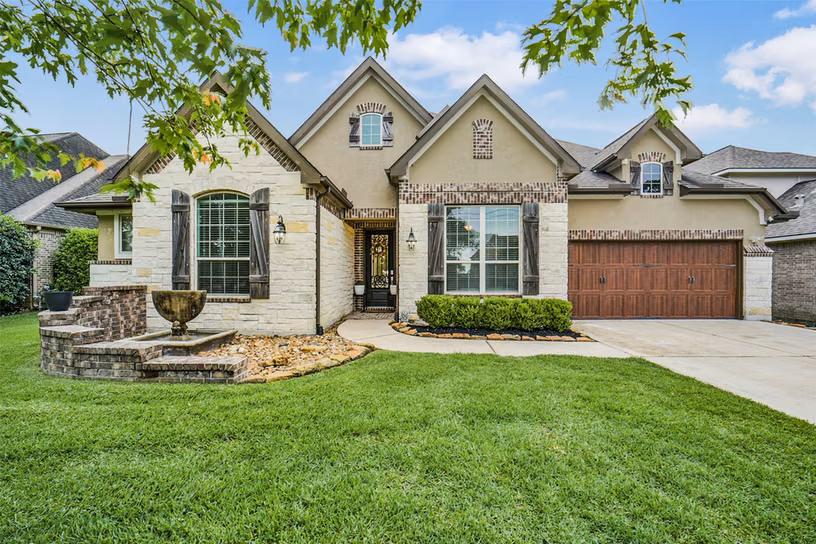Photo 7 of 21011 Atascocita Point Drive, Humble, TX