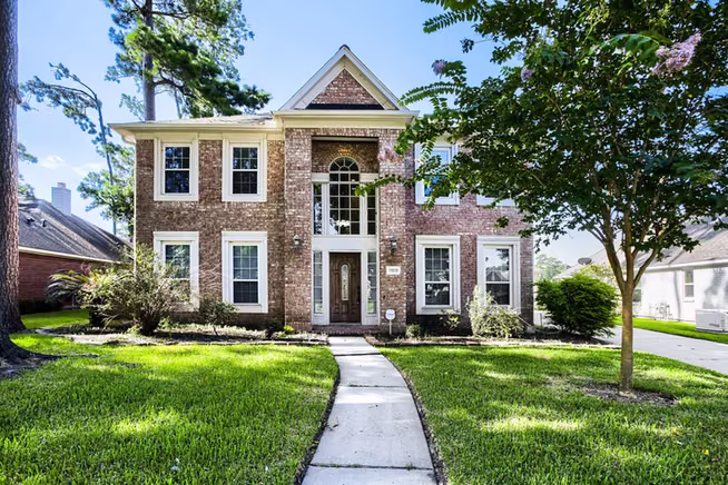 Photo of 11819 Chateau Trail, Tomball, TX