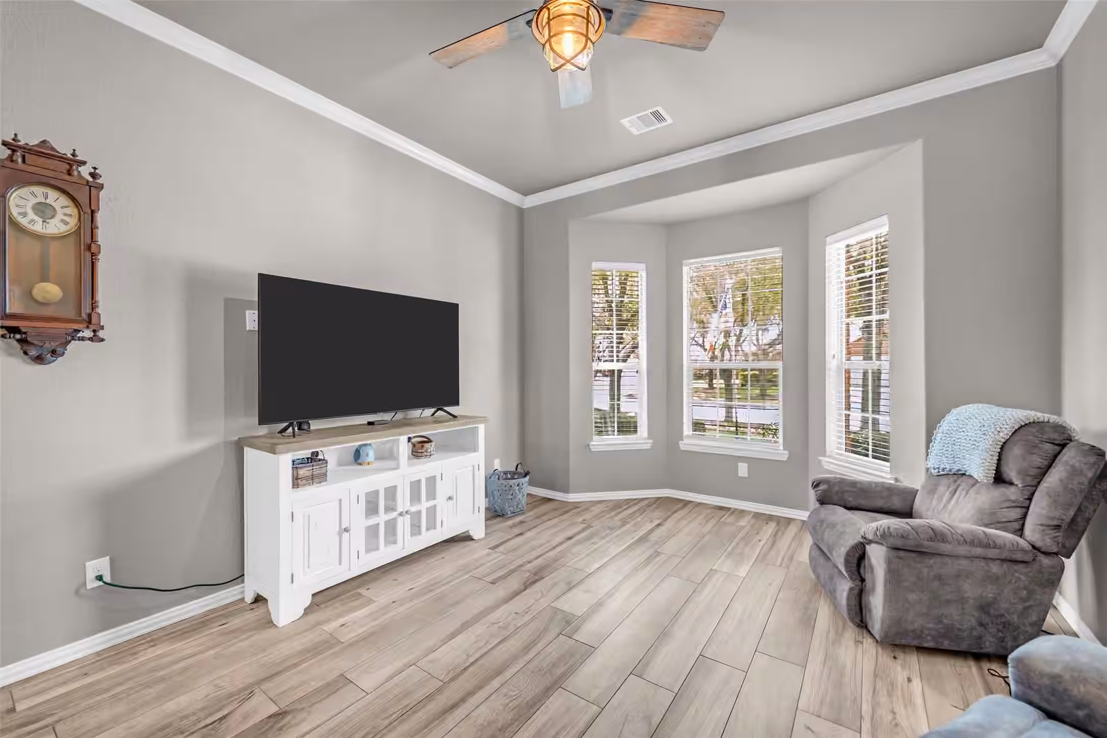 Photo 5 of 20743 Oakhurst Creek Drive, Porter, TX