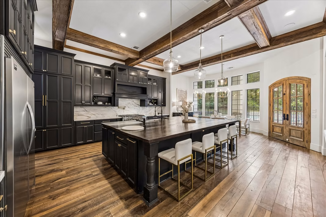 Photo of 1030 Trailwood Estates Drive, Magnolia, TX 77354
