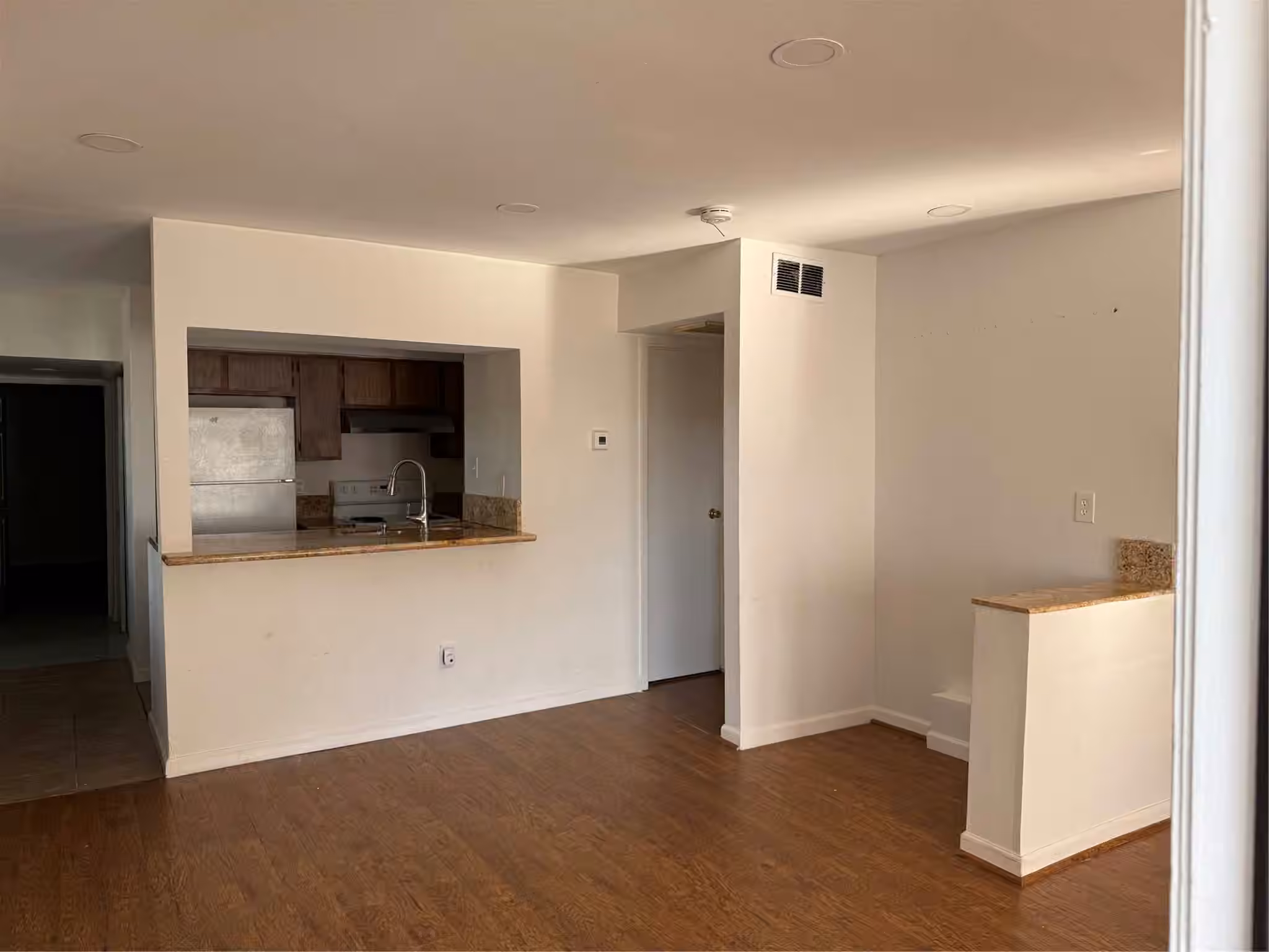 Photo 3 of 6601 Sands Point Drive 41, Houston, TX