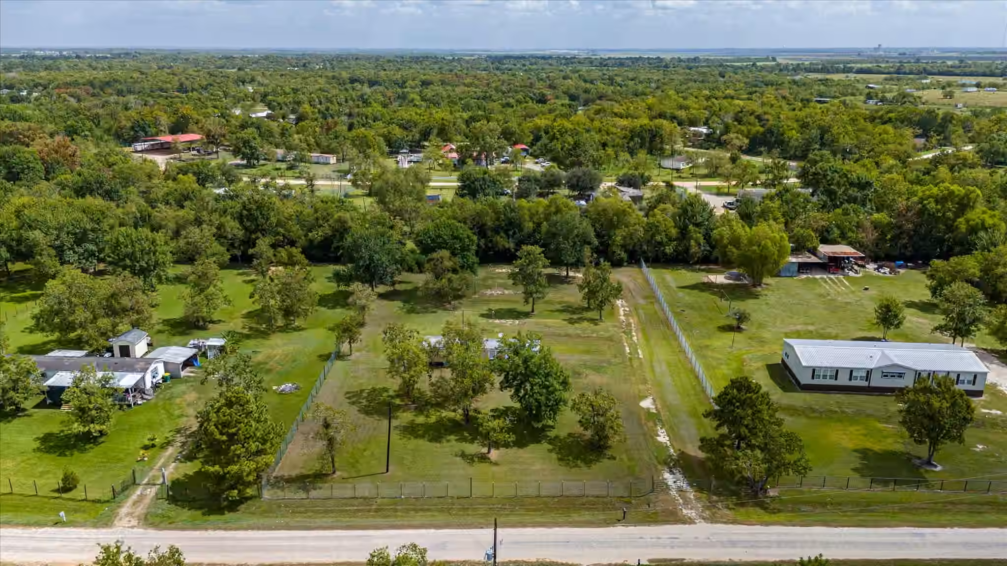 Photo of 182 County Road 4801, Dayton, TX 77535