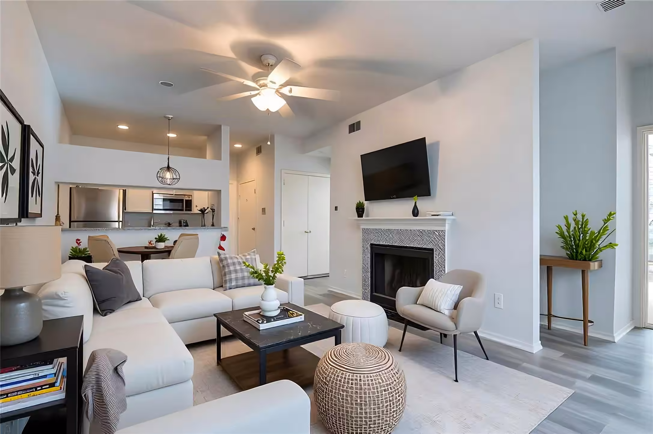 Photo 2 of 8055 Cambridge Street 101, Houston, TX