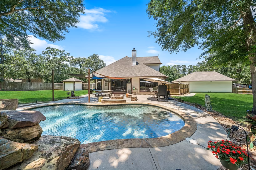 Photo 6 of 12300 Cedar Lane, Willis, TX