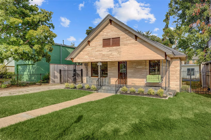 Photo of 610 Columbia Street, Houston, TX 77007